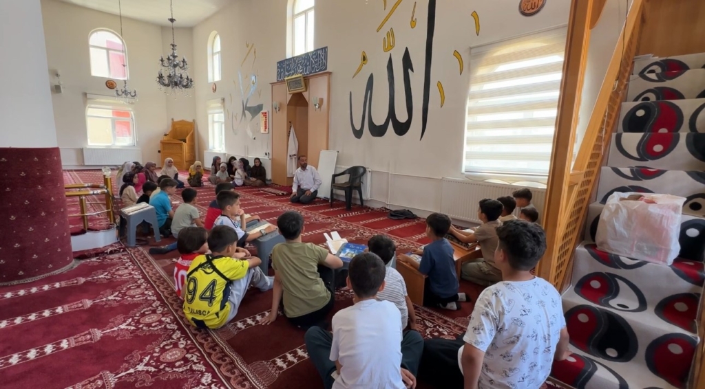 Yüksekova'da Yaz Kur'an Kursları Çocuklara Eğlenceli Eğitim Sunuyor