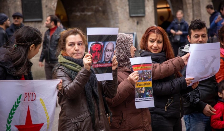 Zonguldak'ta Erdoğan'ın pankartını söken kişi tutuklandı