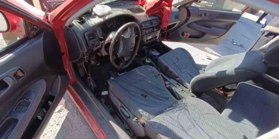 Zonguldak'ta otomobil kamyonete çarptı, 1 kişi yaralandı
