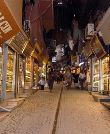 Denizli’nin en eski mahallesi Saraylar Mahallesi ve tarihi Kaleiçi