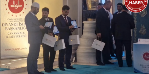 Denizli’nin Ezan Sesi Türkiye’nin Zirvesinde! Turan Tosun Türkiye Birincisi Oldu
