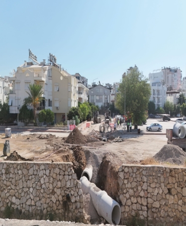 ASAT'TAN ANTALYA'NIN YAĞMUR SUYU ALTYAPISINA 210 MİLYON TL'LİK YATIRIM 6 MAHALLEDE 12 KİLOMETRELİK YAĞMUR SUYU HATTI YAPILACAK