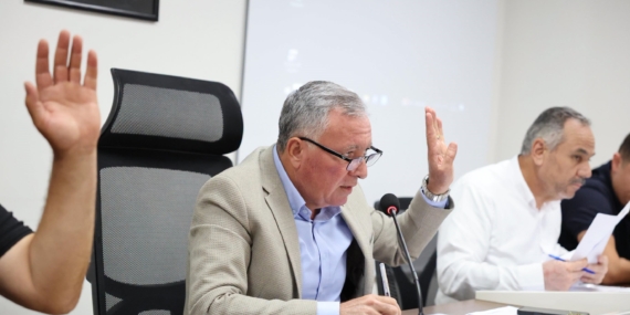 HONAZ'DA MECLİS DENGELERİ YENİDEN DEĞİŞTİ