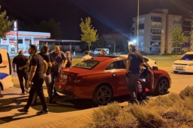 SOKAĞA ATTIKLARI MAYTAP ELLERİNDE PATLADI