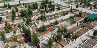 ADANA'DA MEZAR YERİ ÜCRETİNE YÜZDE 100 ZAM YAPILDI 3,5 METREKARELİK MEZAR 24 BİN 500 TL'DEN 49 BİN TL'YE YÜKSELDİ