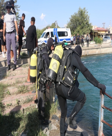 ADANA'DA SULAMA KANALINDA KAYBOLAN KİŞİ ARANIYOR