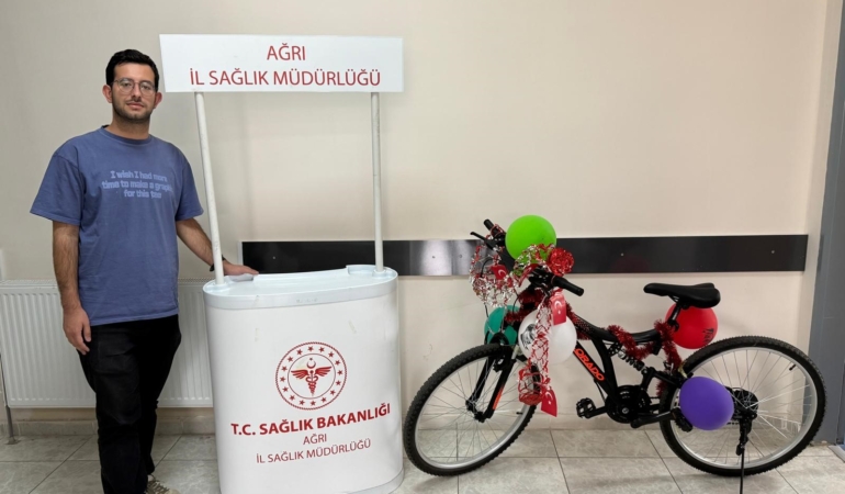 AĞRIDA SAĞLIKLI YAŞAM HAMLESİ: ''SİGARAYI BIRAK, BİSİKLETİ KAP''