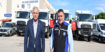 AKSU BELEDİYESİ ARAÇ FİLOSUNU GÜÇLENDİRMEYE DEVAM EDİYOR