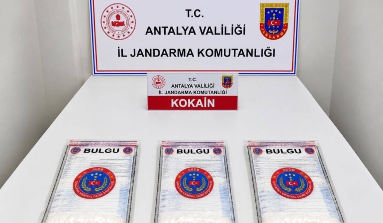 AKSU'DA 2 KİLO 750 GRAM KOKAİN ELE GEÇİRİLDİ