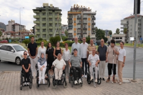 ALANYA ÇEVREYOLU'NDA ENGELSİZ YAYA DÖNEMİ: 310 NOKTADAKİ ERİŞİM ENGELİ KALDIRILDI