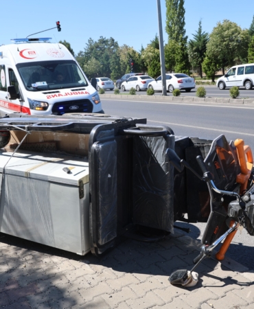 AMBULANSA YOL VERMEK İSTERKEN KAZAYA NEDEN OLDU