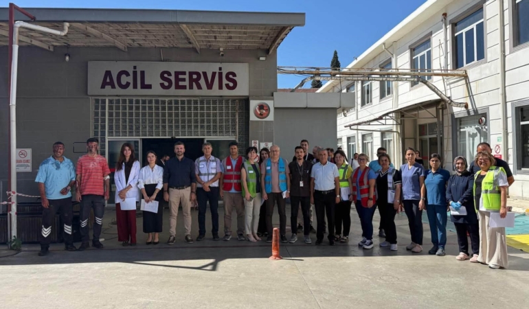 AYDIN'DA HASTANE PERSONELİ DEPREM SENARYOSUYLA AFET HAZIRLIĞINI TEST ETTİ