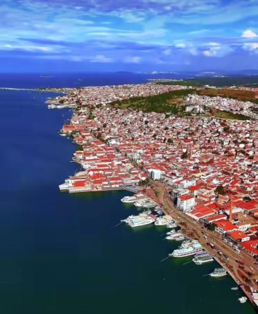 AYVALIK, BALIKESİR'İN EN KALABALIK 5'İNCİ İLÇESİ OLDU AYVALIK'IN NÜFUSU 75 BİN 815'E ULAŞTI