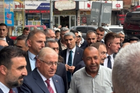 BAKAN GÜLER AFYONKARAHİSAR'DA ESNAF İLE BULUŞTU