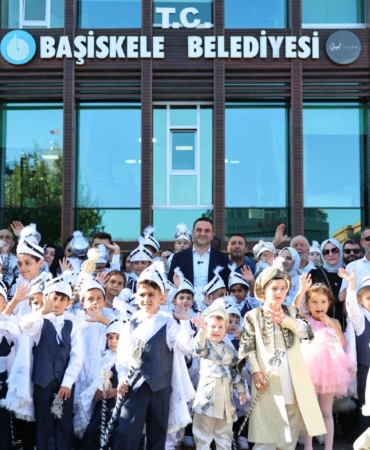BAŞİSKELE'DE 180 ÇOCUK SÜNNET COŞKUSU YAŞADI