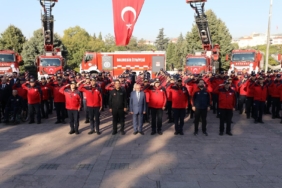 BAŞKAN AKIN'DAN KAHRAMAN İTFAİYECİLERE ANLAMLI JEST