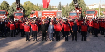 BAŞKAN AKIN'DAN KAHRAMAN İTFAİYECİLERE ANLAMLI JEST