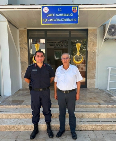 BAŞKAN ARSLAN'DAN İLÇE JANDARMA KOMUTANI ARSLAN'A HAYIRLI OLSUN ZİYARETİ