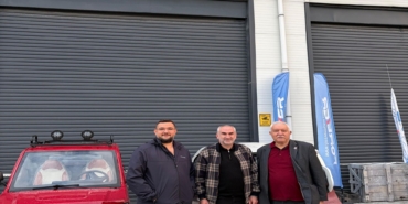 BASKAN BEŞER ELEKTRİKLİ ARAÇ TESİSİNİ GEZDİ