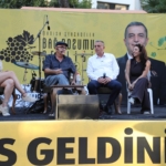 BAŞKAN ŞİMŞEK: "HEDEFİMİZ BAĞ BOZUMU ŞENLİĞİ'Nİ ULUSLARARASI DÜZEYE TAŞIMAK" ŞEHZADELER'DE BAĞ BOZUMU ŞENLİĞİ SÜRÜYOR