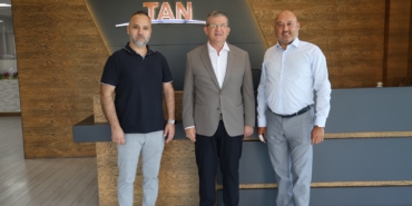 BAŞKAN SUBAŞIOĞLUN'DAN TEKSTİLİN ÖNEMLİ İSMİNE ZİYARET