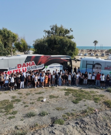 BAŞKAN YILMAZ'DAN BİNLERCE ÖĞRENCİYE UNUTULMAZ YAZ HEDİYESİ ŞEHİTKAMİLLİ ÖĞRENCİLER YAZ TATİLİNİ ERZİN'DE GEÇİRDİ