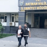 BATMAN'DA ARAÇTA 7,4 KİLO SKUNK ELE GEÇİRİLDİ, 2 KİŞİ TUTUKLANDI