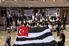 BEŞİKTAŞ'TAN LÜLEBURGAZ'DA 50 ÖĞRENCİYE EĞİTİM DESTEĞİ