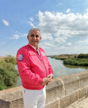 BEYAZAY DERNEĞİ ŞUBE BAŞKANI GÖÇMEN'DEN TEKNOLOJİ VE FIRSAT EŞİTLİĞİ ÇAĞRISI