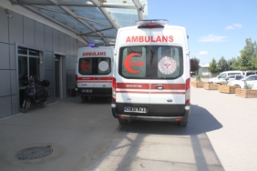 BEYŞEHİR'DE MOTOSİKLET KAZASI: 1 YARALI