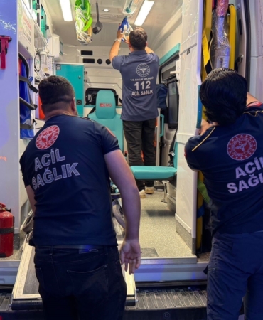 KÖPEĞN KOVALAMADIĞI ÇOCUK DÜŞEREK YARALANDI