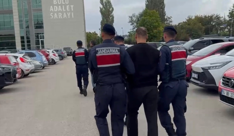 BOLU'DA SAHTE ALTINLARI KUYUMCULARA SATMAYA ÇALIŞAN 3 ŞÜPHELİ SUÇÜSTÜ YAKALANDI