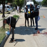 BOŞANMA DAVASINDAN ÇIKAN AİLELER BİRBİRİNE GİRDİ: 1 ÖLÜ, 5 YARALI