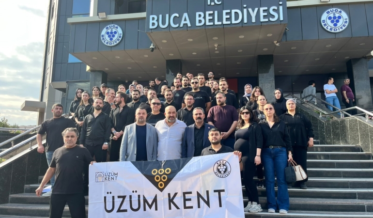 BUCA BELEDİYESİNİN 7 AYDIR MAAŞ ÖDEMEDİĞİ ÇALIŞANLAR: "ÇARESİZ DURUMDAYIZ"