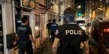 BURSA'DA AHLAK UYGULAMASINDA UYUŞTURUCU ELE GEÇİRİLDİ