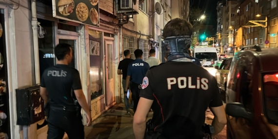 BURSA'DA AHLAK UYGULAMASINDA UYUŞTURUCU ELE GEÇİRİLDİ