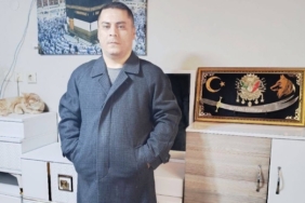 BURSA'DA ORMANDA BULUNAN CESET 8 AYDIR KAYIP TOLGAHAN'A MI AİT GEÇTİĞİMİZ AY KENT ORMANINDA KİMLİĞİ BULUNMUŞTU, DÜN DE CESEDİN YANINDA BULUNAN TESPİHİN 8 AYDIR KAYIP 35 YAŞINDAKİ TOLGAHAN KARAPINAR'A AİT OLDUĞU DÜŞÜNÜLÜYOR ACILI ANNE GÜLLÜ KARAPINAR: "RÜYALARIMDA HEP TOLGAHAN'I GÖRÜYORUM. EŞİMLE BİRLİKTE DNA ÖRNEĞİ VERDİK"
