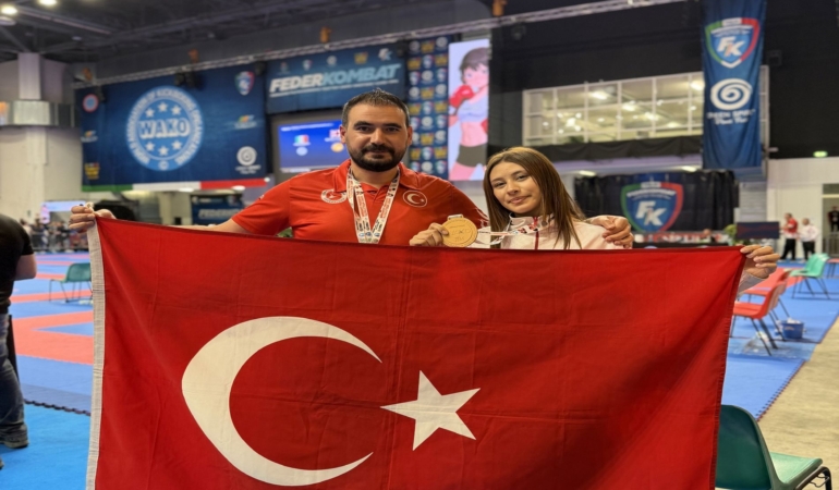 BURSALI MİLLİ SPORCU ASLI SALIM, İTALYA'DA DÜNYA ÜÇÜNCÜSÜ OLDU