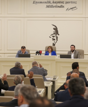BÜYÜKŞEHİR'DEN ÇİFTÇİYE MAZOT DESTEĞİ 2026'DA DA DEVAM EDECEK