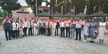 ÇAL'DA YAĞMUR DA COŞKU DA DİNMEDİ BAĞBOZUMU'NDA KÜLTÜR, GELENEK VE VEFA BULUŞTU