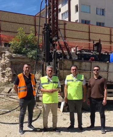 ÇAL'DA YENİ PAZAR YERİ İÇİN DÜĞMEYE BASILDI