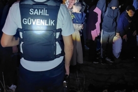 ÇANAKKALE'DE 29 KAÇAK GÖÇMEN YAKALANDI