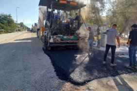 ÇİVRİL'DE 20 YILLIK BEKLEYİŞİN ARDINDAN YOL HİZMETE AÇILDI ÇİVRİL'DE 20 YILLIK YOL HASRETİ SONA ERDİ: VATANDAŞLARDAN TEŞEKKÜR