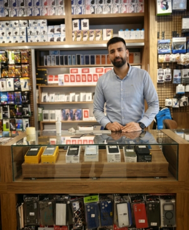 Çivril’de Telefon ve Elektroniğin Adresi: 7 Kardeşler GSM