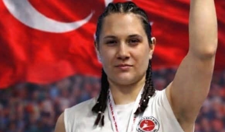 DENİZLİLİ SPORCUDAN DÜNYA İKİNCİLİĞİ