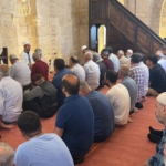 DEPREMDE HASAR GÖREN TARİHİ CAMİDE 3,5 YIL SONRA İLK CUMA NAMAZI