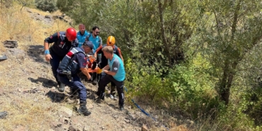 DERE YATAĞINA DÜŞEN VATANDAŞ KURTARILDI