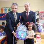 DİLOVASI'NDA BİRİNCİ SINIFLARA ÇANTA VE KIRTASİYE DESTEĞİ SAĞLANACAK