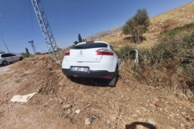DOĞANŞEHİR'DE TRAFİK KAZASI: 2 YARALI