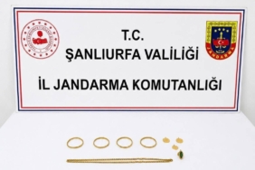 DOLANDIRDIĞI KİŞİDEN ALDIĞI ALTINLARI SATMAYA ÇALIŞAN ŞAHIS YAKALANDI